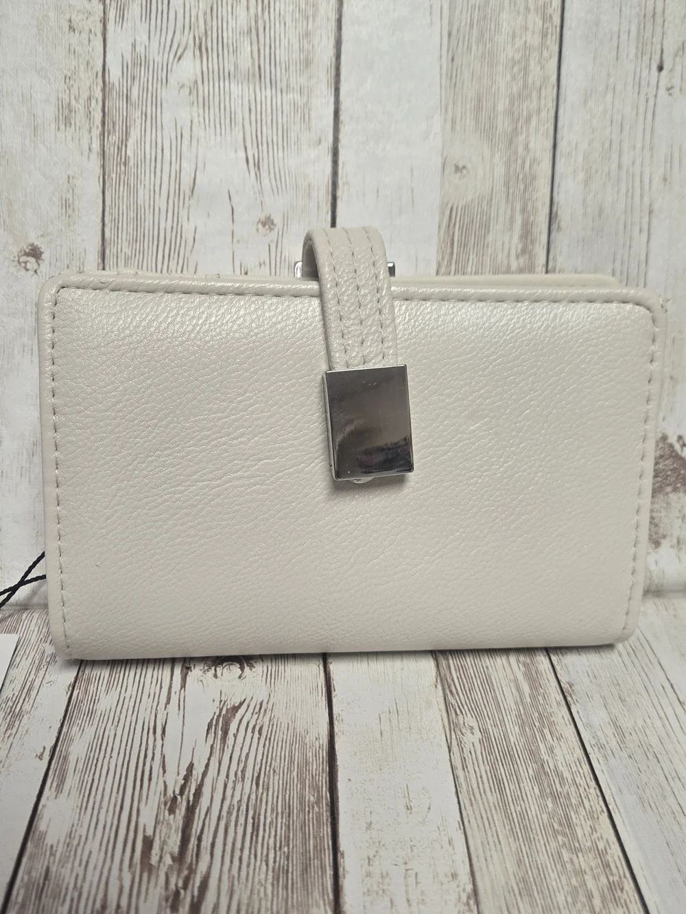 APT. 9 Abbey Indexer RFID Blocking Wallet Bone Cream NWT Safe Keeper - Picture 1 of 13